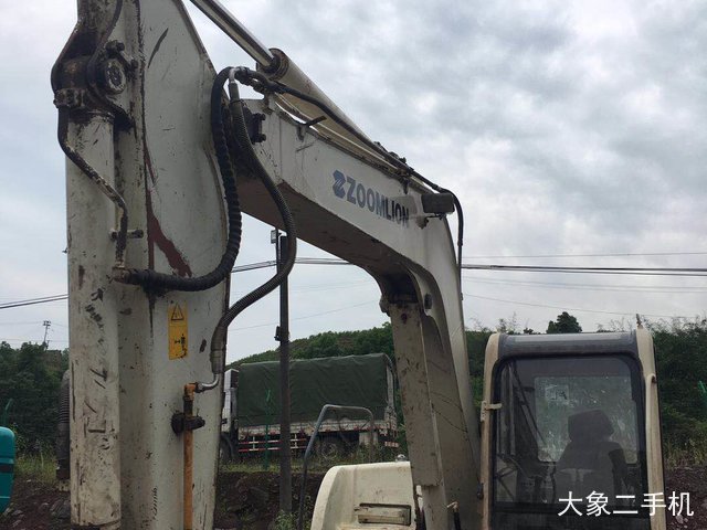 中联重科 ZE80 挖掘机